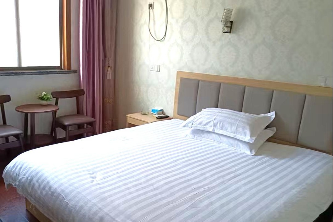余姚春霖客栈