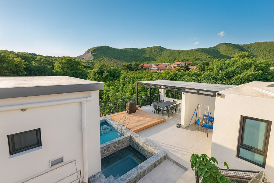 ���ذ���ɽ����Ȫ����