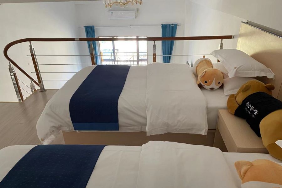 �Ϻ���ɽ��Ӣ�Ƶ�