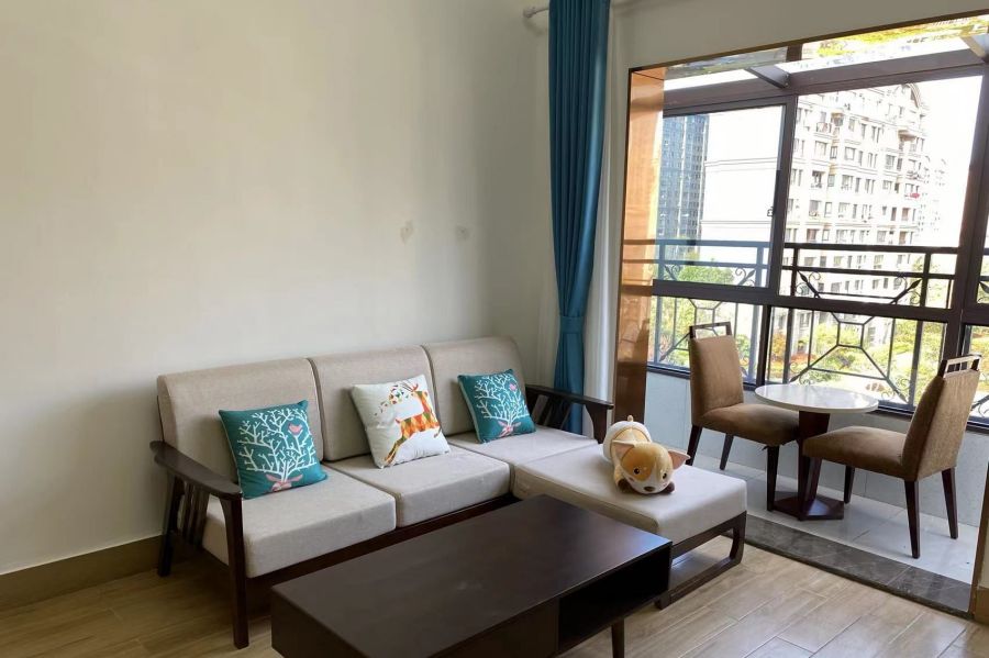 �Ϻ���ɽ��Ӣ�Ƶ�