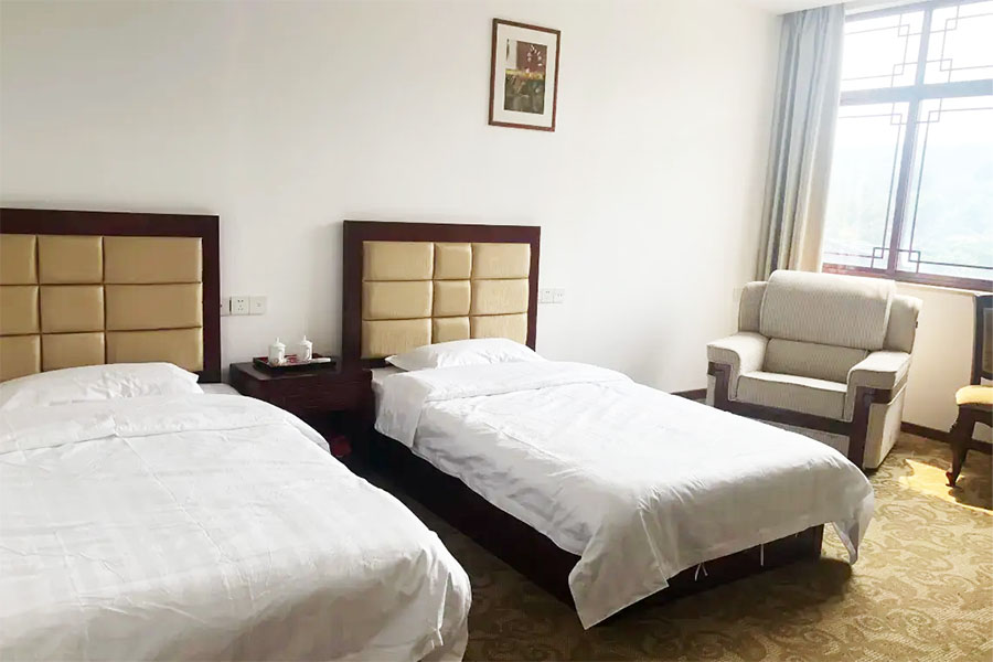 ������ɽл��ɽׯ