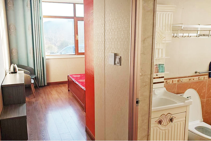 ʯ̨��ǰ������