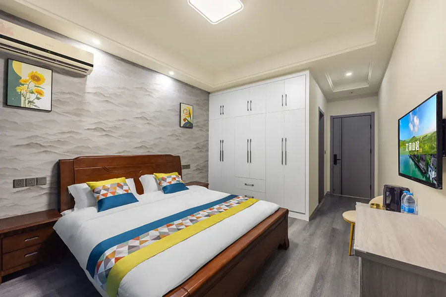 ��������ɽ������