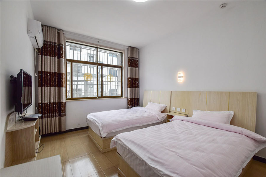 ʯ̨�۵�ɽׯ����