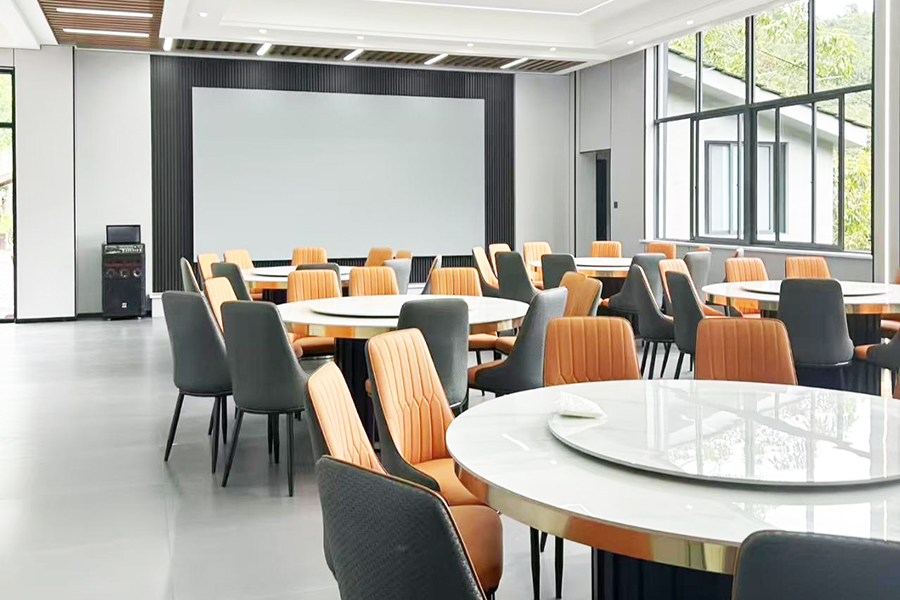 �������Ե����