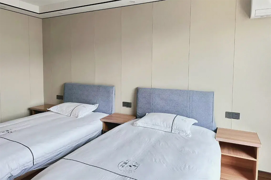 ��������Ե����