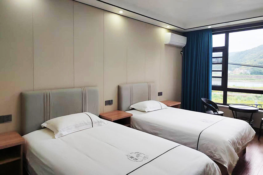 ��������Ե����